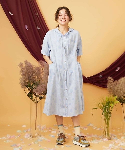 Jocomomola(ホコモモラ)の「Rueda Feliz ドットジャカードフード付きワンピース(ワンピース・レディース・ブラック/ダークインディゴブルー・40)」の6枚目の写真