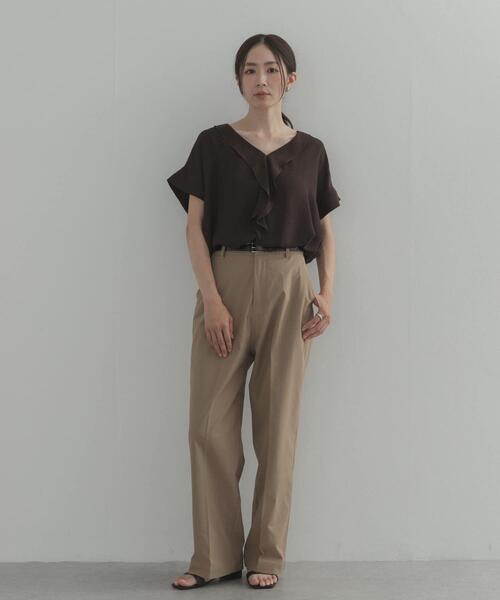 URBAN RESEARCH DOORS(アーバンリサーチドアーズ)の「『接触冷感/イージーケア』フロントフリルブラウス(シャツ/ブラウス・レディース・ネイビー/ブラウン・FREE)」の8枚目の写真