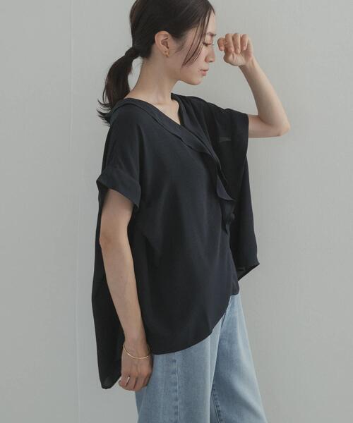 URBAN RESEARCH DOORS(アーバンリサーチドアーズ)の「『接触冷感/イージーケア』フロントフリルブラウス(シャツ/ブラウス・レディース・ネイビー/ブラウン・FREE)」の17枚目の写真