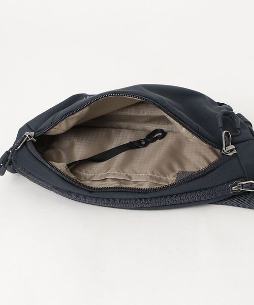 GREGORY(グレゴリー)の「ルーヌベルトバッグ RHUNE BELT BAG スターシップネイビー(ボディバッグ/ウエストポーチ・メンズ・ネイビー系・-)」の4枚目の写真