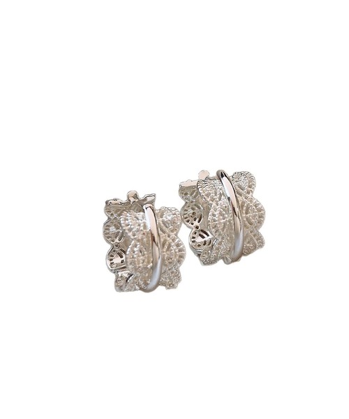 LA VORAGINE(ラ ヴォラジネ)の「レースリボンフープピアス アレルギー対応(ピアス(両耳用)・レディース・B/A/Silver/C・S/M/L)」の7枚目の写真
