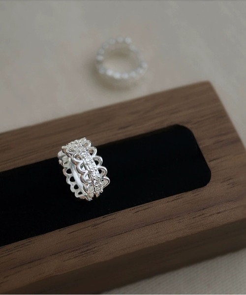 LA VORAGINE(ラ ヴォラジネ)の「レースリボンフープピアス アレルギー対応(ピアス(両耳用)・レディース・B/A/Silver/C・S/M/L)」の9枚目の写真