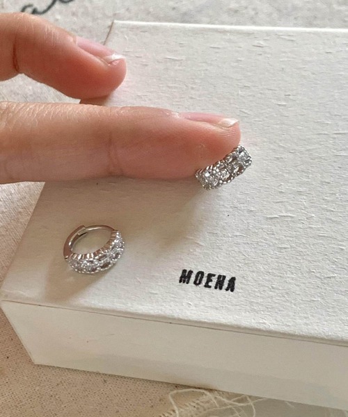 LA VORAGINE(ラ ヴォラジネ)の「レースリボンフープピアス アレルギー対応(ピアス(両耳用)・レディース・B/A/Silver/C・S/M/L)」の14枚目の写真
