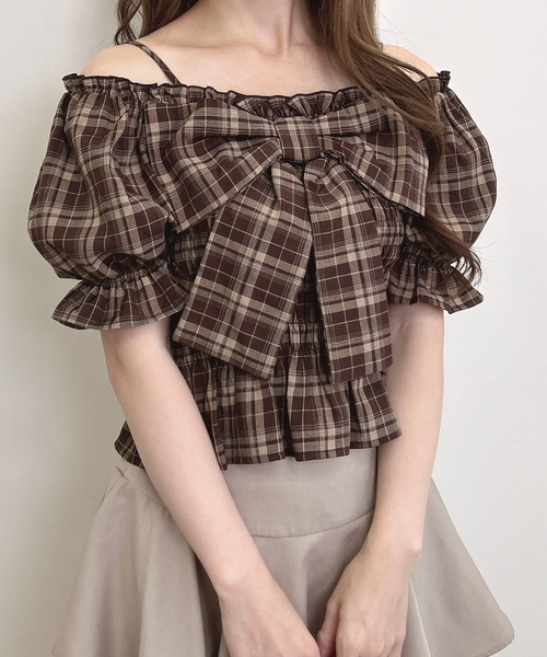 INGNI（イング）の「チェック柄リボンシャーリングオフショルブラウス（シャツ/ブラウス・レディース・ネイビー系2/ブラウン系その他2/ブラック系・M）」の3枚目の写真