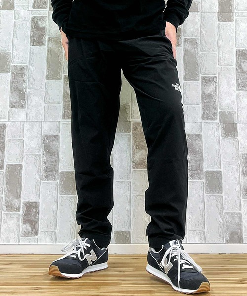 THE NORTH FACE(ザノースフェイス)の「TNF ウーブンジョガーパンツ M 24/7 WOVEN JOGGER(スウェットパンツ・メンズ・ブラック・L/XL/XS/S/M)」の1枚目の写真