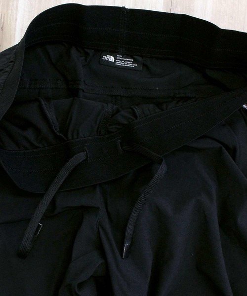 THE NORTH FACE(ザノースフェイス)の「TNF ウーブンジョガーパンツ M 24/7 WOVEN JOGGER(スウェットパンツ・メンズ・ブラック・L/XL/XS/S/M)」の10枚目の写真