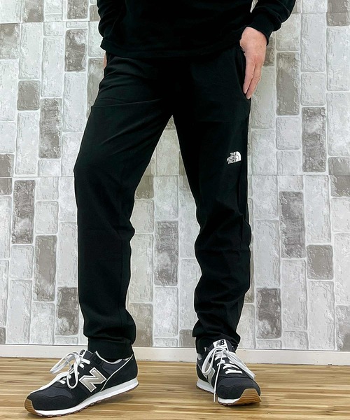 THE NORTH FACE(ザノースフェイス)の「TNF ウーブンジョガーパンツ M 24/7 WOVEN JOGGER(スウェットパンツ・メンズ・ブラック・L/XL/XS/S/M)」の3枚目の写真