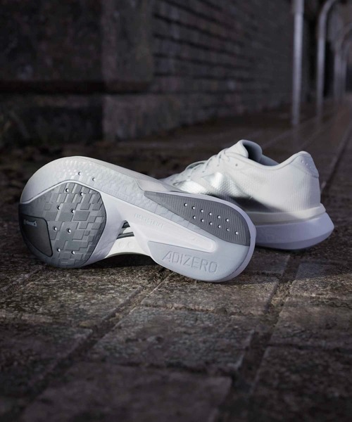 adidas(アディダス)の「アディゼロ ボストン 13 / Adizero Boston 13 / ランニングシューズ / アディダス adidas(スニーカー・レディース・ホワイト系その他・22.0cm/22.5cm/23.0cm/23.5cm/24.0cm/24.5cm/25.0cm/25.5cm/26.0cm)」の10枚目の写真