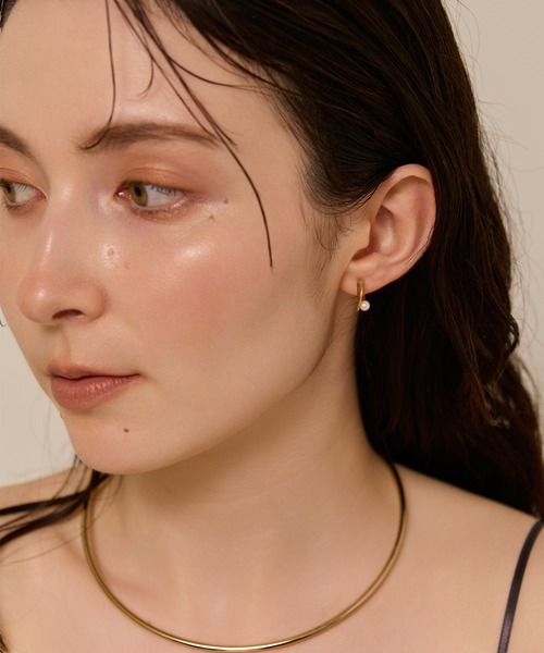 Phoebe(フィービィー)の「【金属アレルギー対応】ライナーパールフープワンタッチピアス/ニッケルフリー 結婚式二次会 お呼ばれ 小ぶりフープ(ピアス(両耳用)・レディース・シルバー/イエローゴールド/シャンパン・FREE)」の13枚目の写真