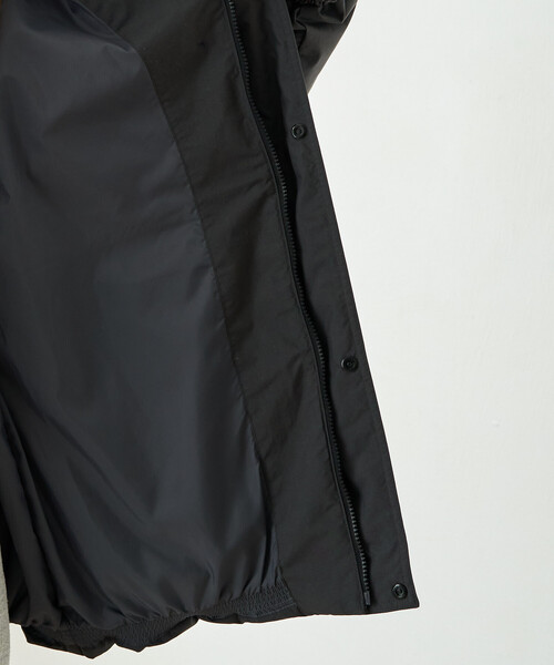 FREAK'S STORE(フリークスストア)の「限定展開 Columbia × FREAK'S STORE/コロンビア 別注 W Imperial Park Insulated Jacket/ウィメンズ インペリアル パーク インシュレイティド ジャケット(ダウンジャケット/コート・レディース・ブラック/ベージュ/チャコール・フリ-)」の12枚目の写真