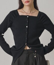 【5色展開】ランダムボタンオフショルニット