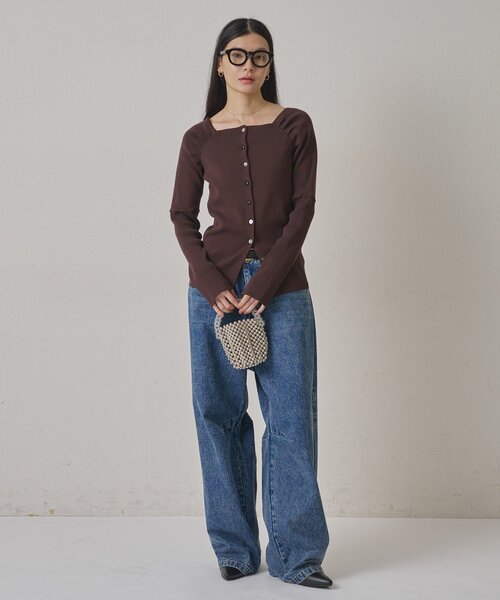 Omekashi(オメカシ)の「≪8/24(月)まで10%OFF≫ランダムボタンオフショルニット(ニット/セーター・レディース・チャコールグレー/ブラウン/ブラック/レッド/オフホワイト・FREE)」の21枚目の写真