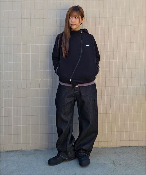 XTONZ(エクストーンズ)の「XP339 レタリングローカーブデニムパンツ (ブラック)(デニムパンツ・レディース・その他・LARGE/MEDIUM/SMALL)」の13枚目の写真
