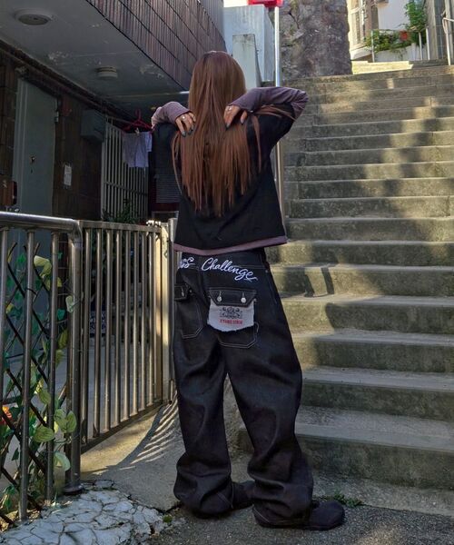 XTONZ(エクストーンズ)の「XP339 レタリングローカーブデニムパンツ (ブラック)(デニムパンツ・レディース・その他・LARGE/MEDIUM/SMALL)」の21枚目の写真