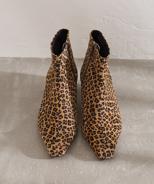 ATELIER BRUGGE(アトリエブルージュ)の「【atelier brugge/アトリエブルージュ】Soft square toe ankle boots(ブーツ・レディース・ブラック/キャメル・24.5cm/23.5cm/22.5cm)」の3枚目の写真