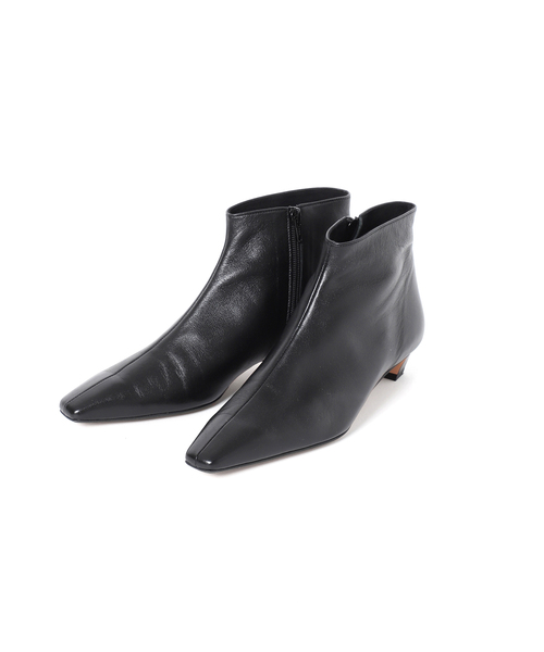 ATELIER BRUGGE(アトリエブルージュ)の「【atelier brugge/アトリエブルージュ】Soft square toe ankle boots(ブーツ・レディース・ブラック/キャメル・24.5cm/23.5cm/22.5cm)」の5枚目の写真