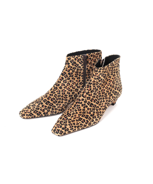 ATELIER BRUGGE(アトリエブルージュ)の「【atelier brugge/アトリエブルージュ】Soft square toe ankle boots(ブーツ・レディース・ブラック/キャメル・24.5cm/23.5cm/22.5cm)」の15枚目の写真
