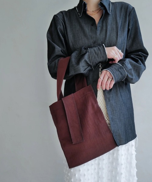 ITTI（イッチ）の「MARY INSIDE OUT TOTE - M / CERATO BRIGHT（トートバッグ・レディース・ブラック/ブラウン・FREE）」の10枚目の写真