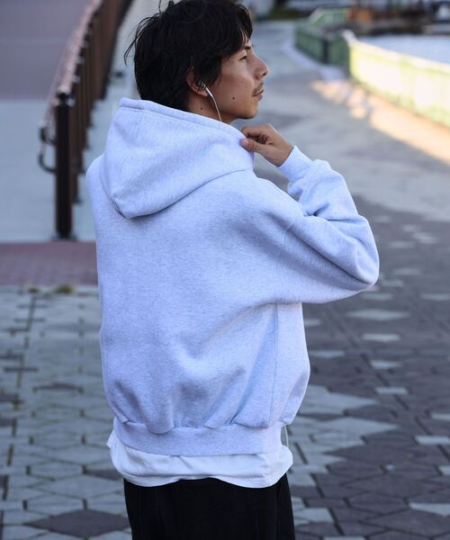 FFEIN(フェイン)の「【FFEIN(フェイン)】ヘビーウエイトワンポイント立体フードジップパーカー / パーカー ダブルジップ ワンポイント ロゴ 裏起毛 フーディ(パーカー・メンズ・ピンク/ブラック/ブラウン/ネイビー/アッシュグレー/ワイン・SMALL/MEDIUM/LARGE)」の15枚目の写真