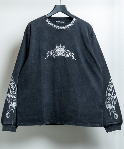 BACKSTAGE PASS（バックステージパス）の「LILY BONE LS(リリー ボーンLS)ゴシックグラフィック ルーズフィット ロングスリーブ Tシャツ（Tシャツ/カットソー・メンズ・ダークグレー・FREE）」の9枚目の写真