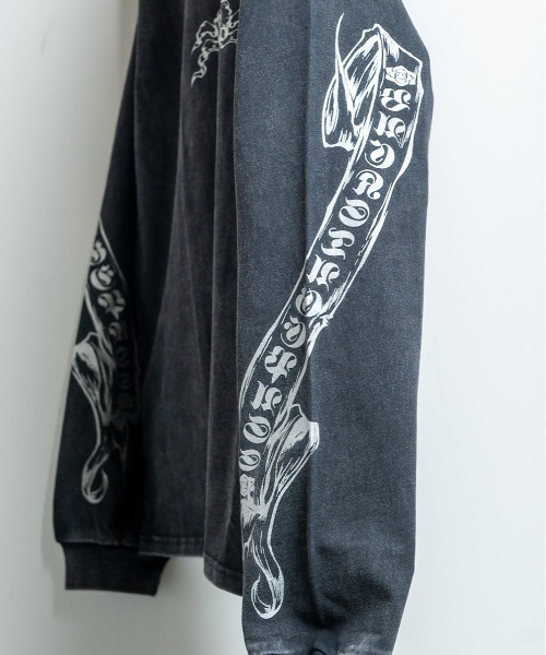 BACKSTAGE PASS（バックステージパス）の「LILY BONE LS(リリー ボーンLS)ゴシックグラフィック ルーズフィット ロングスリーブ Tシャツ（Tシャツ/カットソー・メンズ・ダークグレー・FREE）」の13枚目の写真