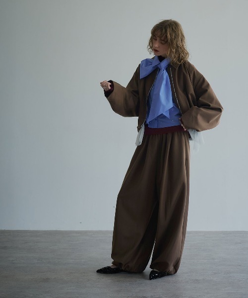 W:Huku(フーク)の「【W:Huku/リンクルフリーツイル】イージーバルーンパンツ / Wrinkle-Free Twill Easy Balloon Pants(スラックス・レディース・ブラウン/ブラック/チャコール・FREE)」の18枚目の写真