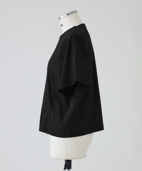 RIM.ARK(リムアーク)の「Refined 2way cut tops(Tシャツ/カットソー・レディース・ホワイト/ブラック・FREE)」の15枚目の写真
