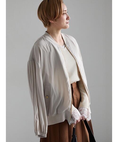 Te chichi(テチチ)の「【マシンウォッシャブル】スプリットサテンブルゾン(ブルゾン・レディース・ライトベージュ/ブラック/ブラウン・F)」の3枚目の写真