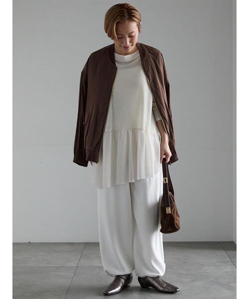 Te chichi(テチチ)の「【マシンウォッシャブル】スプリットサテンブルゾン(ブルゾン・レディース・ライトベージュ/ブラック/ブラウン・F)」の8枚目の写真