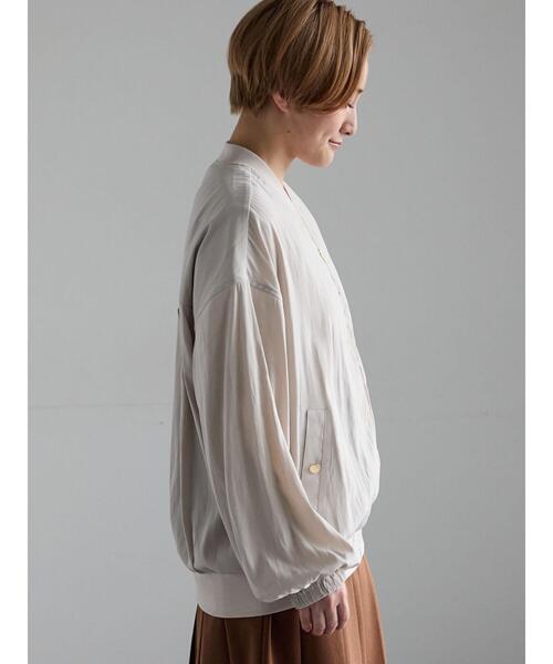 Te chichi(テチチ)の「【マシンウォッシャブル】スプリットサテンブルゾン(ブルゾン・レディース・ライトベージュ/ブラック/ブラウン・F)」の16枚目の写真