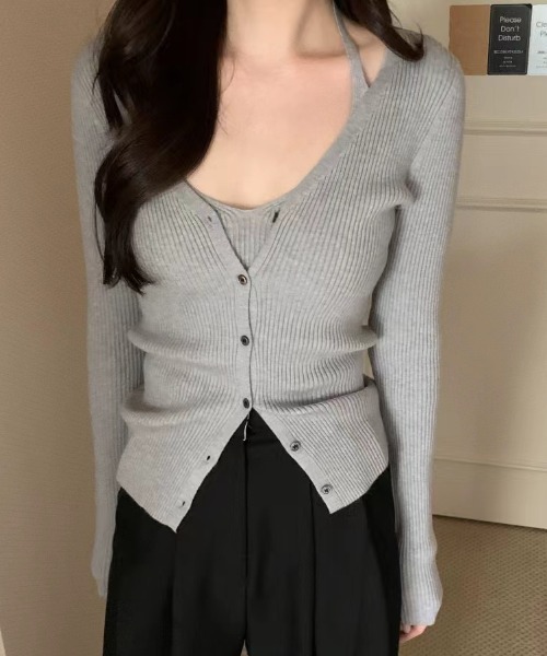 FLINEA(フリネア)の「ニットホルターネックタンクトップ&シングルブレストカーディガンセットアップ(セットアップ・レディース・ブラック/ベージュ/グレー/オフホワイト/ピンク・FREE)」の3枚目の写真