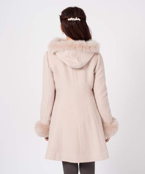 LODISPOTTO（ロディスポット）の「プティットリボンラフィネフードコート（ステンカラーコート・レディース・キャメル/ネイビー/ホワイト・MEDIUM）」の5枚目の写真