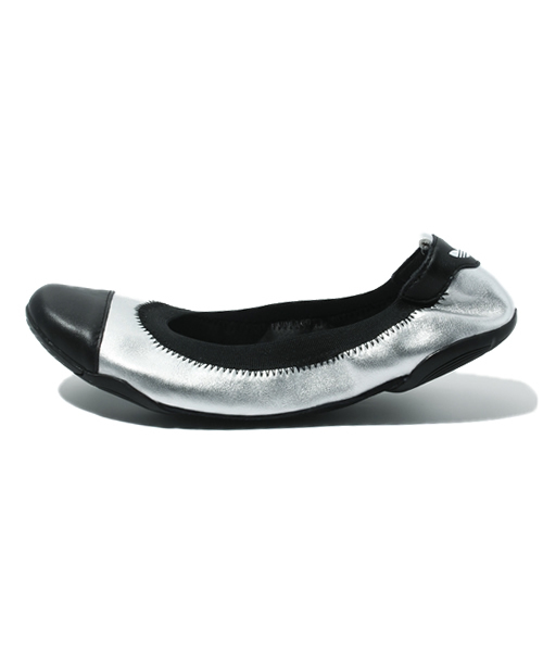 adidas Originals（アディダスオリジナルス）の「adiMEGA