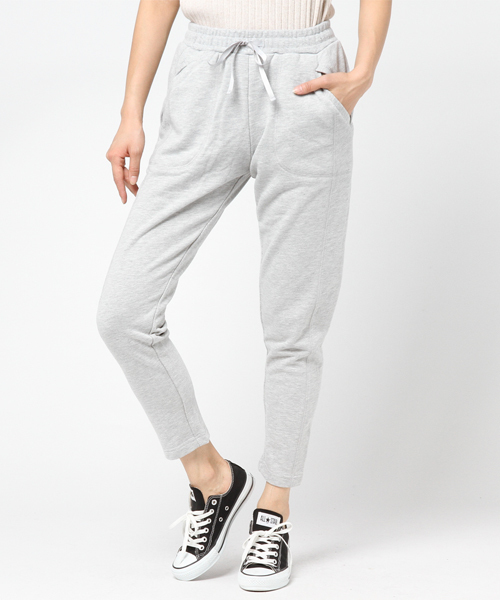 IGNIO（イグニオ）の「美シルエット 裏毛スウェットパンツ（その他パンツ・レディース・ネイビー/ブラック/トップグレー・M/LL/L/S）」の14枚目の写真