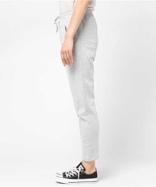 IGNIO（イグニオ）の「美シルエット 裏毛スウェットパンツ（その他パンツ・レディース・ネイビー/ブラック/トップグレー・M/LL/L/S）」の4枚目の写真