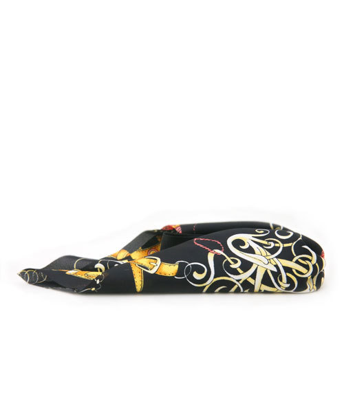 colleca la（コレカラ）の「スカーフ柄リボンバナナクリップ（バレッタ/ヘアクリップ・レディース・ブラック/ベージュ・FREE）」の4枚目の写真