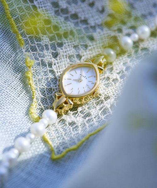 agete(アガット)の「AGETE33PL時計 ジュエリーウォッチ(アナログ腕時計・レディース・イエロー系その他・FREE)」の13枚目の写真