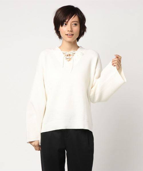 LOWRYS FARM（ローリーズファーム）の「７Ｇレースアッププルオーバー　783995（ニット/セーター・レディース・ライラック/ホワイト/ブラック/イエロー・LARGE/MEDIUM）」の10枚目の写真