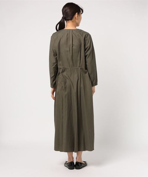 美品 zucca 羽織り ワンピース カーキ オリーブ　ズッカ ZUCCa（ズッカ）の「スラッシュジャージィー（ワンピース）」 - WEAR