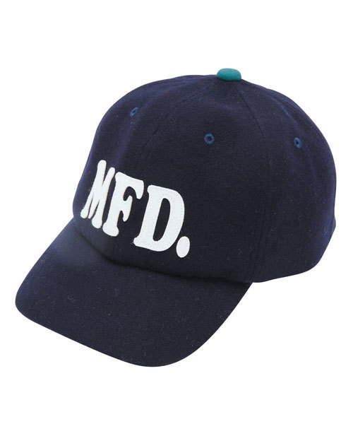 MILKFED.(ミルクフェド)の「【mini11月号掲載商品】BASE BALL CAP "MFD."(キャップ・レディース・ネイビー/レッド・ONESIZE)」の2枚目の写真