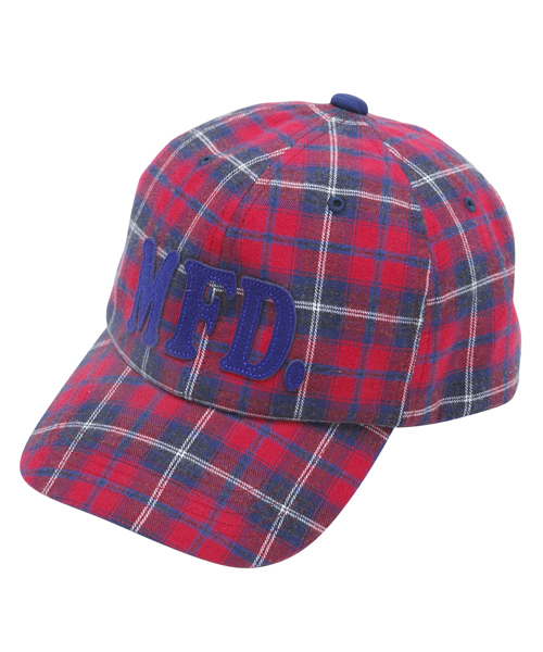 MILKFED.(ミルクフェド)の「【mini11月号掲載商品】BASE BALL CAP "MFD."(キャップ・レディース・ネイビー/レッド・ONESIZE)」の1枚目の写真