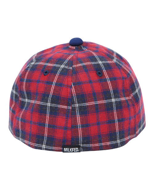 MILKFED.(ミルクフェド)の「【mini11月号掲載商品】BASE BALL CAP "MFD."(キャップ・レディース・ネイビー/レッド・ONESIZE)」の4枚目の写真