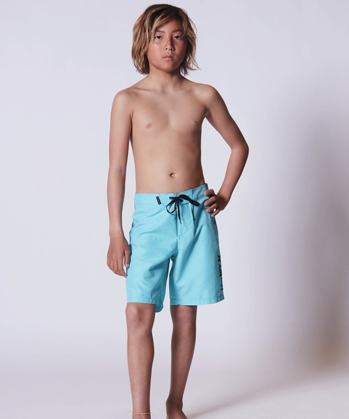 Hurley （ハーレー）の「B HRLY OAO SUPERSUEDE BDST / ハーレー ボーイズ 水着 サーフショーツ ボードショーツ（水着・キッズ・ブラック/グリーン/レッド/グリーン系その他/ブルー/ブルー系その他・24inch/25inch/26inch/27inch/23inch）」の2枚目の写真