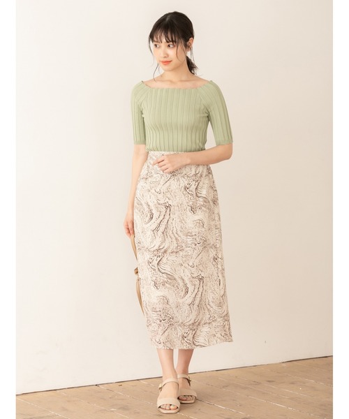 fifth(フィフス)の「フィットニット5分袖スクエアネック(ニット/セーター・レディース・ホワイト/ライトグレー/ブラック/ネイビー/モカ/オレンジ/ボルドー/グリーン/ブラウン/ミント/ラベンダー/レモンイエロー/ベビーピンク/ピンク/サックスブルー・MEDIUM)」の20枚目の写真