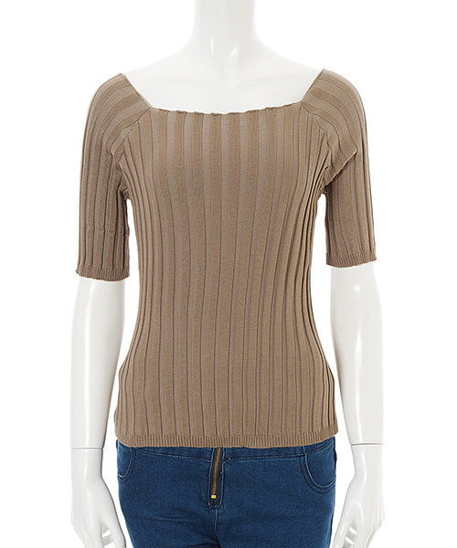 fifth(フィフス)の「フィットニット5分袖スクエアネック(ニット/セーター・レディース・ホワイト/ライトグレー/ブラック/ネイビー/モカ/オレンジ/ボルドー/グリーン/ブラウン/ミント/ラベンダー/レモンイエロー/ベビーピンク/ピンク/サックスブルー・MEDIUM)」の21枚目の写真