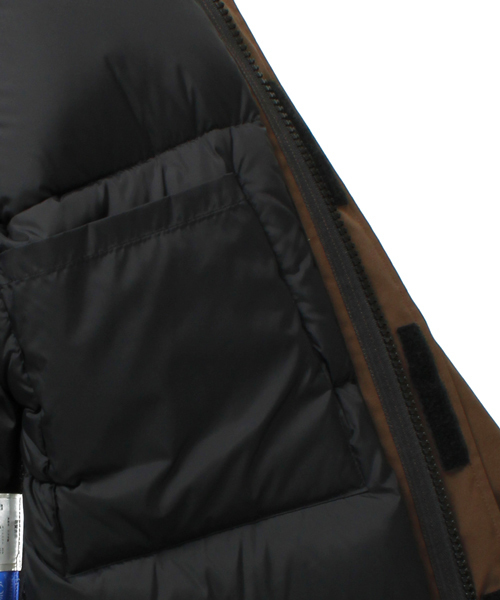 BEAMS（ビームス）の「CANADA GOOSE / KAMLOOPS（ダウンジャケット