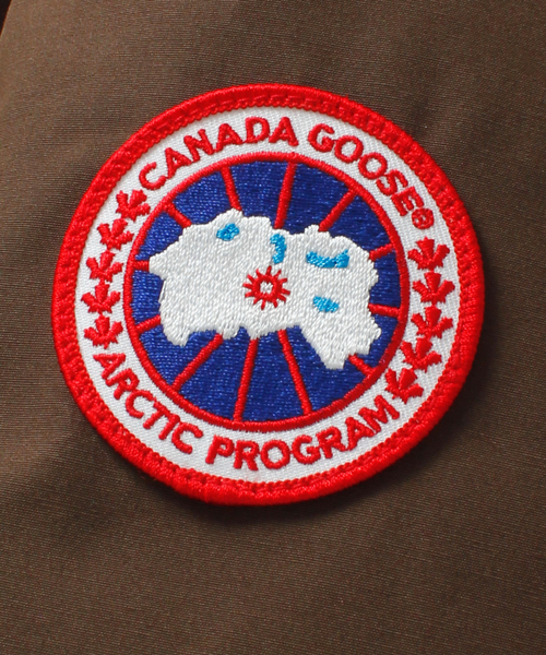 BEAMS（ビームス）の「CANADA GOOSE / KAMLOOPS（ダウンジャケット/コート・メンズ・ブラック/ブラウン系その他/タン・SMALL/MEDIUM/LARGE）」の16枚目の写真