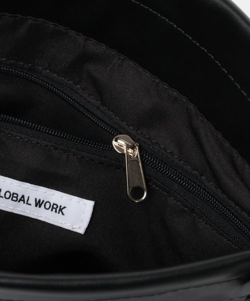 GLOBAL WORK(グローバルワーク)の「ロゴプリントショルダー/819656(ショルダーバッグ・レディース・ホワイト/ダークブラウン/グレー/ブラック・FREE)」の13枚目の写真