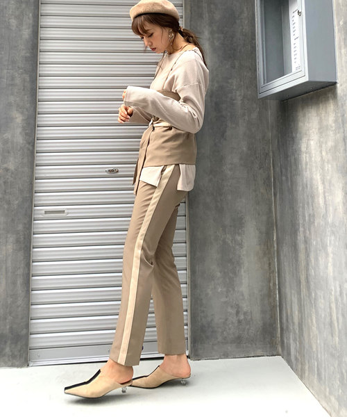 CIEL'AIR（シエルエアー）の「【CIEL'AIR/シエルエア】ベロアサイドラインパンツ（その他パンツ・レディース・ベージュ/グレー・MEDIUM/LARGE）」の10枚目の写真