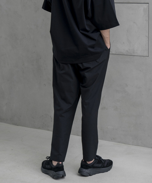MAISON SPECIAL(メゾンスペシャル)の「テックファブリックフィッシャーマンパンツ【MAISON SPECIAL/メゾンスペシャル】(その他パンツ・メンズ・ブラック・44/46/48)」の9枚目の写真